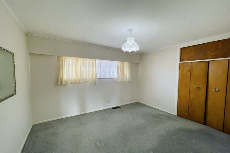 Photo of property in 21 Marlborough Avenue, Glenfield, Auckland, 0629