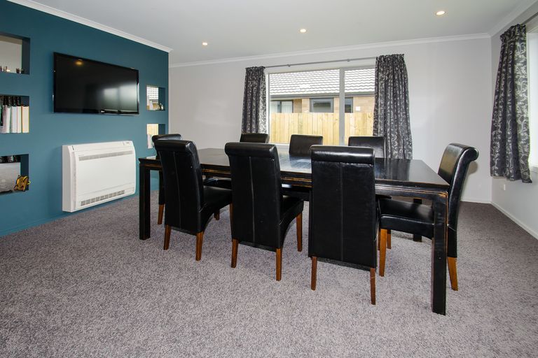 Photo of property in 30 Grandvista Drive, Green Island, Dunedin, 9018