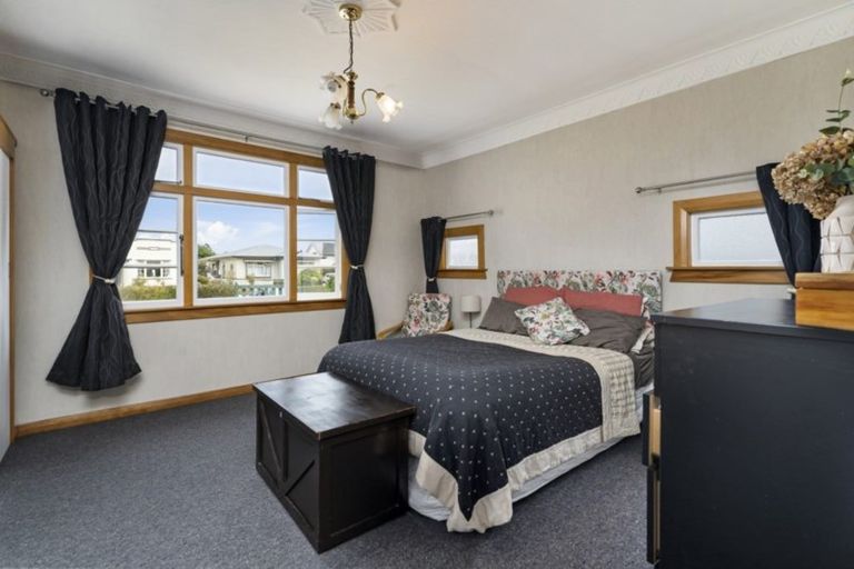 Photo of property in 7 Rangitira Avenue, Palmerston North, 4414