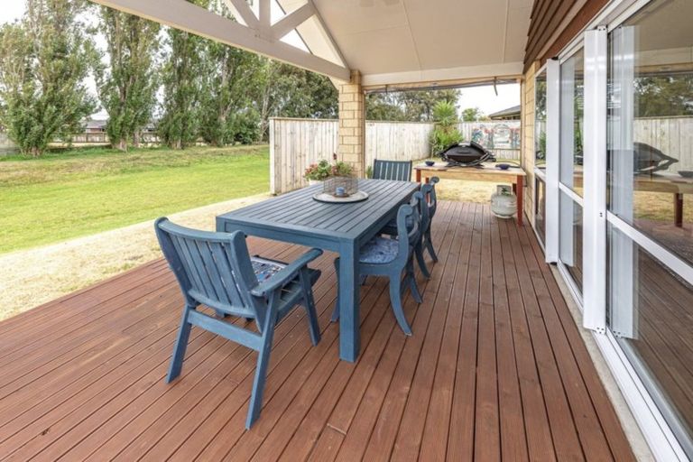 Photo of property in 6 Attrill Place, Tawhero, Whanganui, 4501