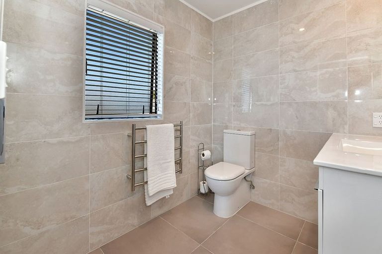 Photo of property in 47 Shuttleworth Place, Manly, Whangaparaoa, 0930