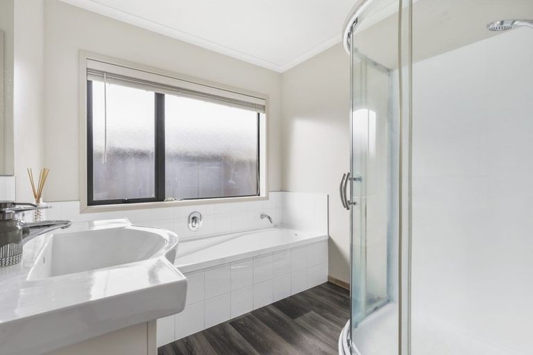 Photo of property in 9a Le Quesne Place, Fairfield, Hamilton, 3214