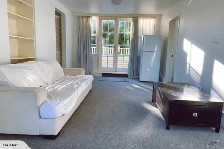 Photo of property in 1/58 Channel View Road, Campbells Bay, Auckland, 0630