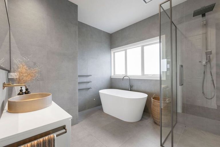 Photo of property in 17a Hamilton Avenue, Ilam, Christchurch, 8041