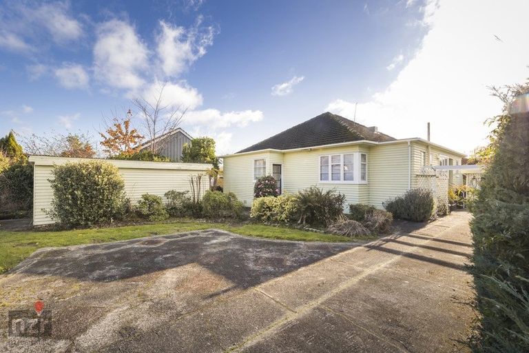 Photo of property in 25 Park Road, West End, Palmerston North, 4412