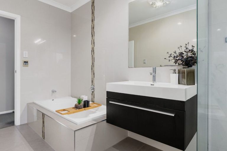 Photo of property in 25 Hector Drive, Rototuna North, Hamilton, 3210