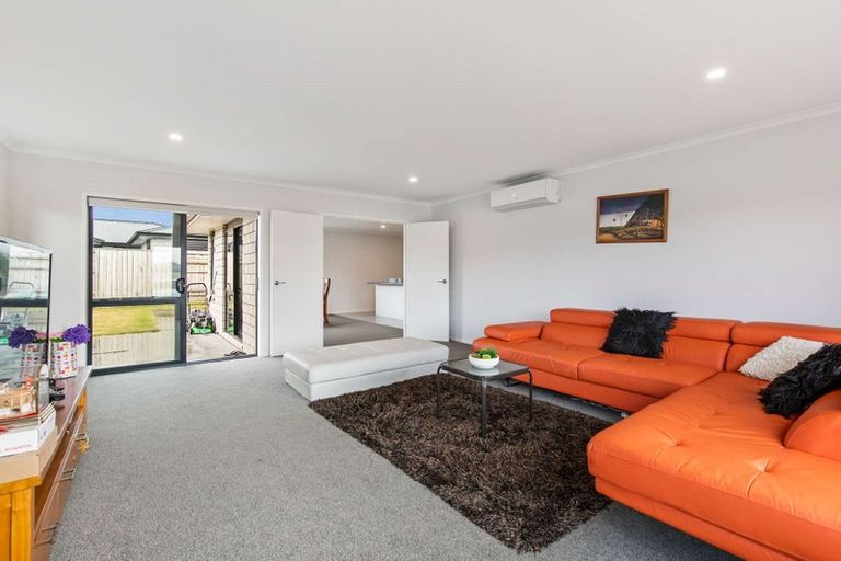 Photo of property in 6 Harding Drive, Papamoa Beach, Papamoa, 3118