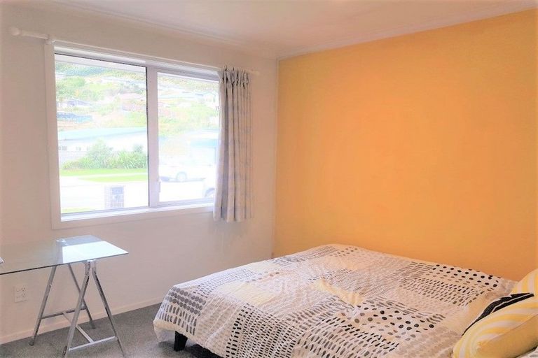 Photo of property in 17 Banks Boulevard, Whitby, Porirua, 5024