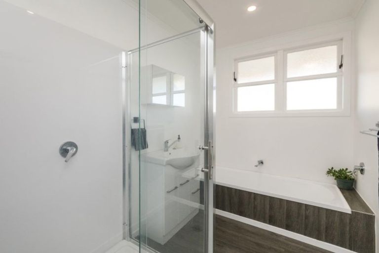 Photo of property in 3a Duff Crescent, Highbury, Palmerston North, 4412