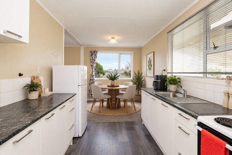 Photo of property in 10 Lauder Crescent, Heidelberg, Invercargill, 9812
