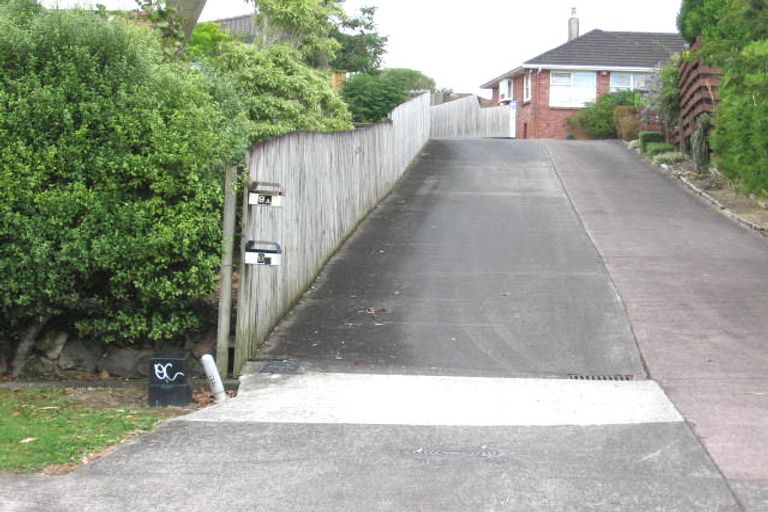 Photo of property in 9a Waitaki Street, Henderson, Auckland, 0612