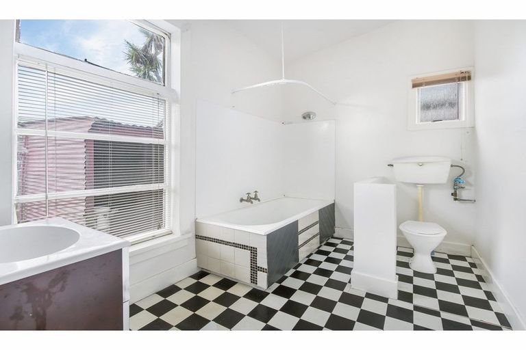 Photo of property in 27 Howe Street, New Brighton, Christchurch, 8083