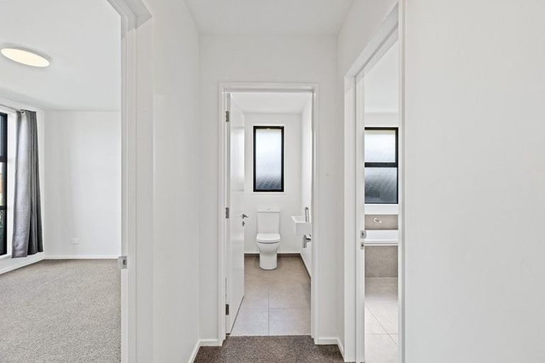 Photo of property in 28 Chatsworth Avenue, Rangiora, 7400