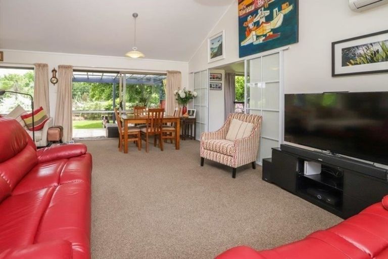 Photo of property in 6 Cranmere Drive, Tamahere, Hamilton, 3283