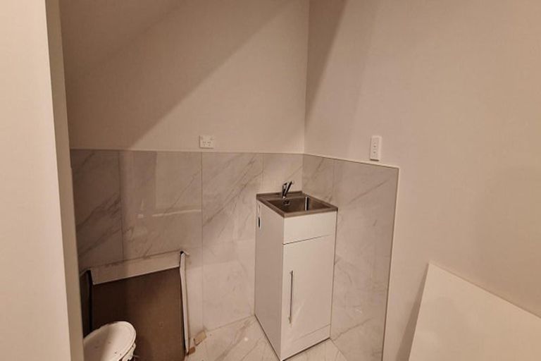 Photo of property in 55 Maungakaraka Road, Karaka, 2580