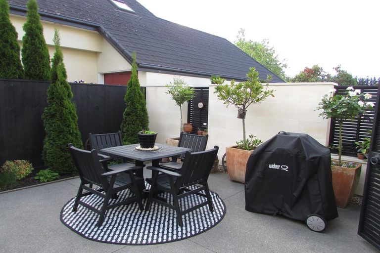 Photo of property in 32 Birkdale Drive, Shirley, Christchurch, 8061