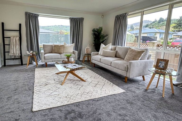 Photo of property in 5 Castleview Lane, Heathcote Valley, Christchurch, 8022