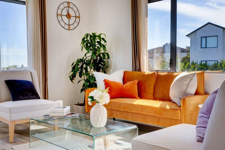 Photo of property in 31 Shibata Rise, Ranui, Auckland, 0612