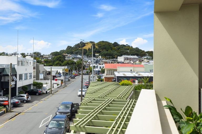 Photo of property in 2d/2 Queens Parade, Devonport, Auckland, 0624