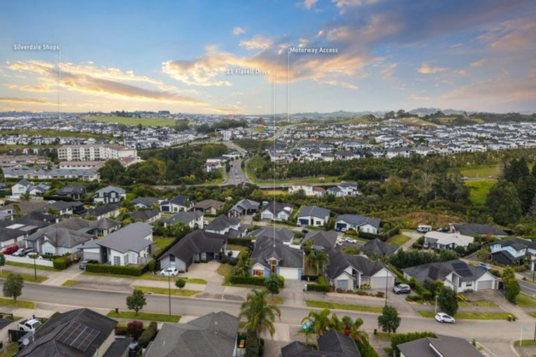 Photo of property in 21 Flavell Drive, Orewa, 0931