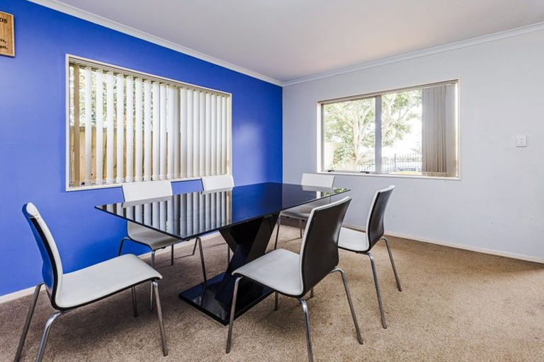 Photo of property in 35 Peverill Crescent, Papatoetoe, Auckland, 2025