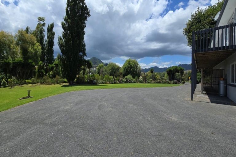 Photo of property in Cotswold Cottage B & B, 46 Maramarahi Road, Thames, 3578