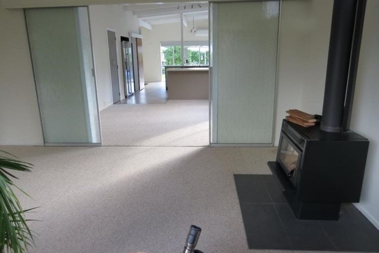 Photo of property in 23 Weka Road, Raumati Beach, Paraparaumu, 5032