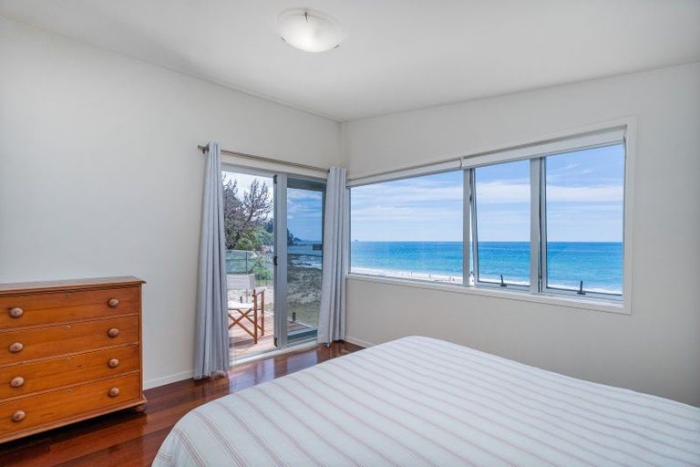 Photo of property in 92 Ocean Beach Road, Tairua, 3508