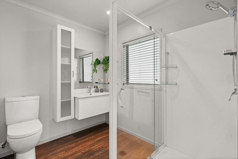 Photo of property in 162 Oteki Park Drive, Welcome Bay, Tauranga, 3112