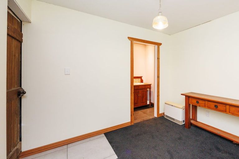 Photo of property in 12 Ngaire Street, Longburn, Palmerston North, 4412