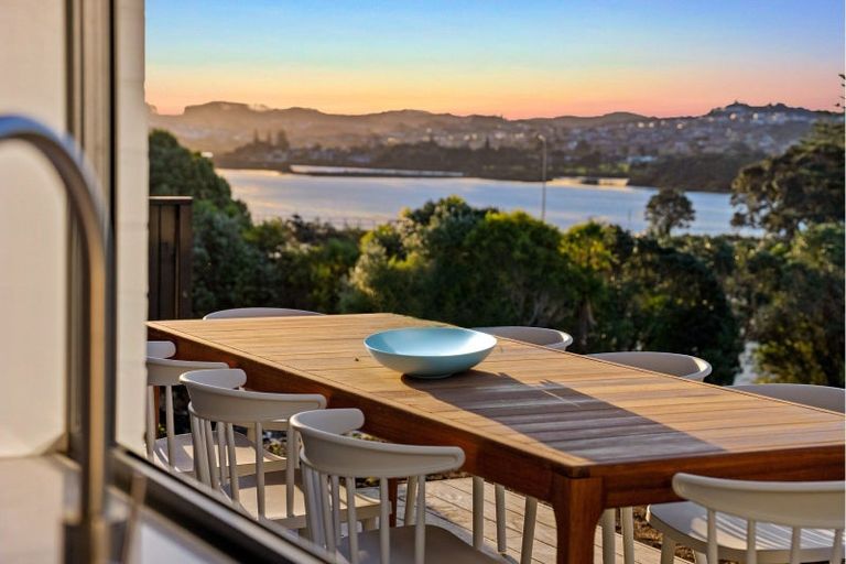 Photo of property in 45a Rosario Crescent, Red Beach, 0932