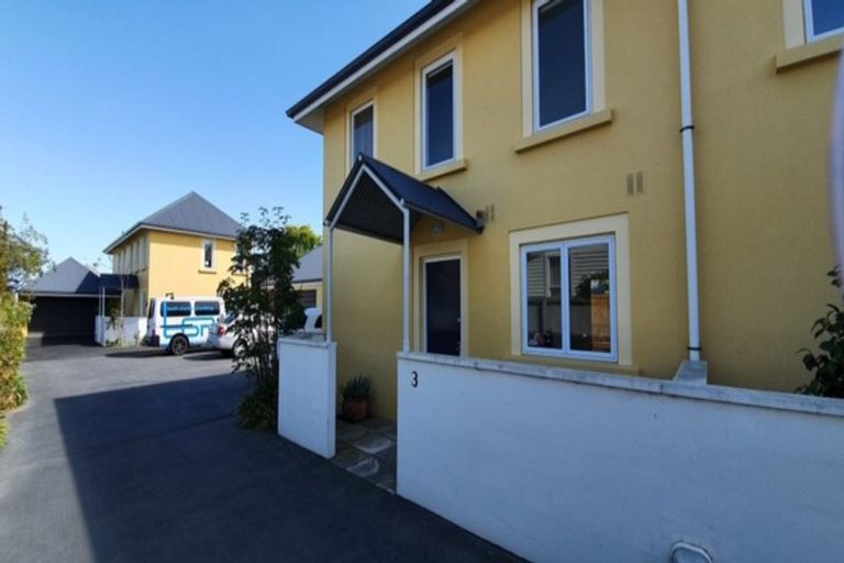 Photo of property in 3/49 Champion Street, Edgeware, Christchurch, 8013