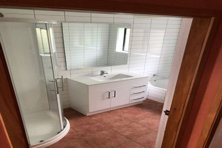 Photo of property in 29 Truby King Street, Merrilands, New Plymouth, 4312