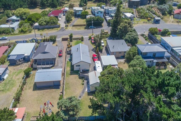 Photo of property in 97 Koputara Road, Himatangi Beach, Foxton, 4891