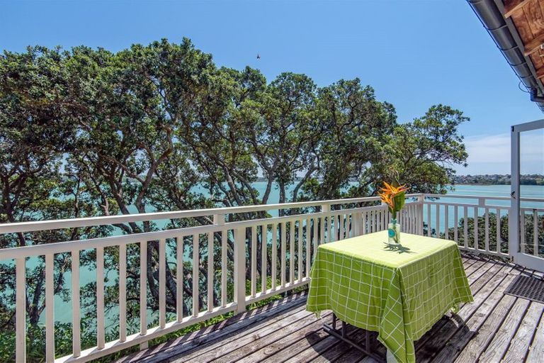 Photo of property in 5 Beresford Street, Bayswater, Auckland, 0622