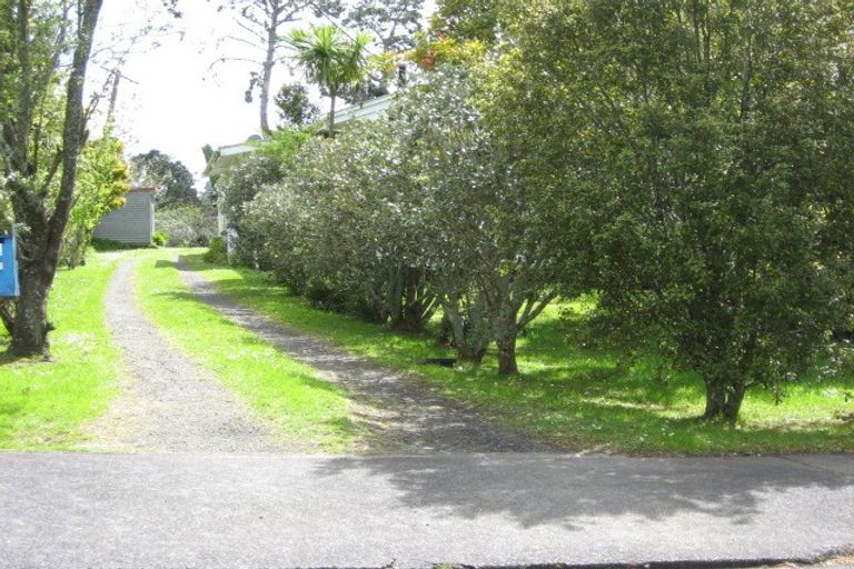 Photo of property in 22 Pohutukawa Road, Whenuapai, Auckland, 0618
