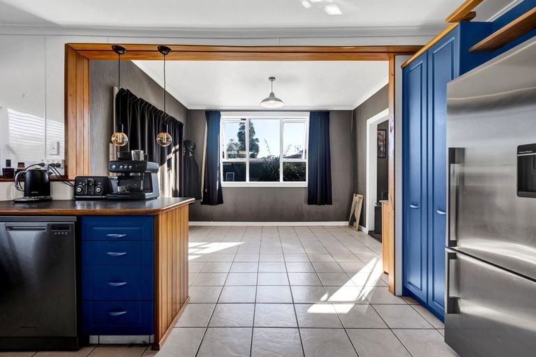 Photo of property in 143 Portia Street, Stratford, 4332