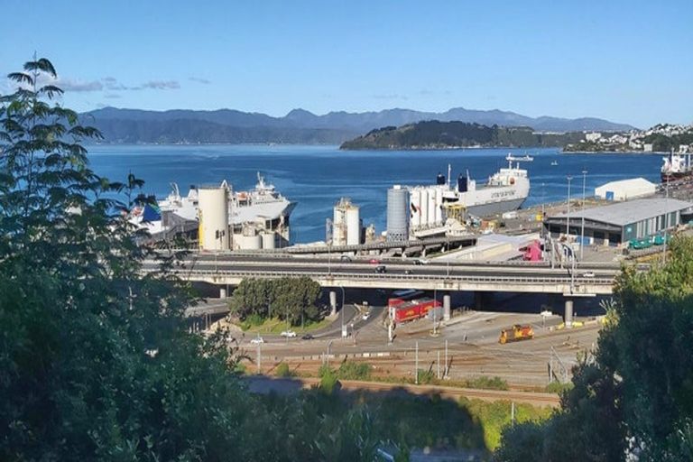 Photo of property in 27 Sar Street, Wadestown, Wellington, 6012