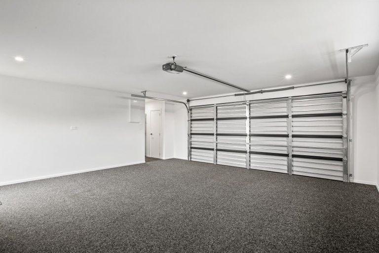 Photo of property in 11 Donnelly Street, Oakura, 4314