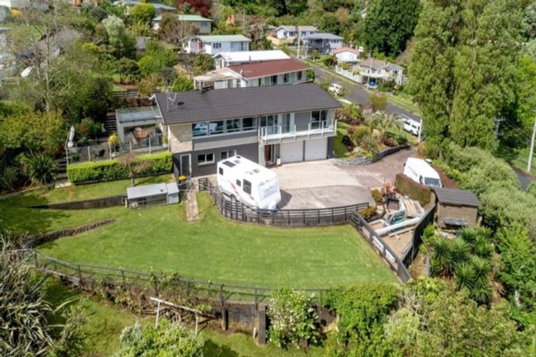 Photo of property in 111 Brunton Crescent, Thames, 3500