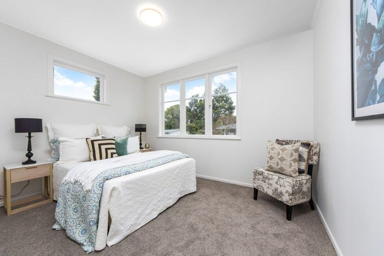 Photo of property in 114 Edmonton Road, Henderson, Auckland, 0612