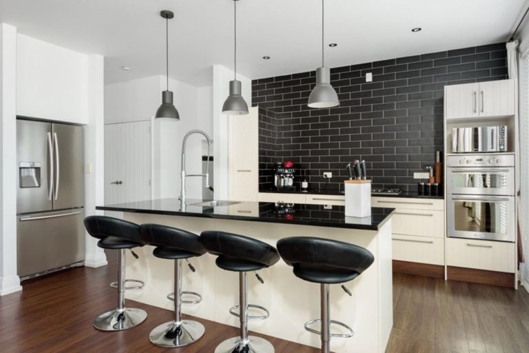 Photo of property in 74 Little John Drive, Bellevue, Tauranga, 3110