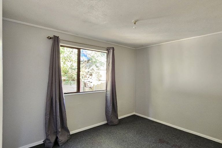 Photo of property in 154 Sievers Grove, Cannons Creek, Porirua, 5024