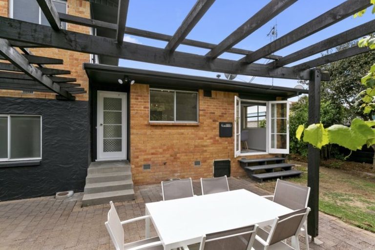 Photo of property in 54 Spencer Street, Leamington, Cambridge, 3432