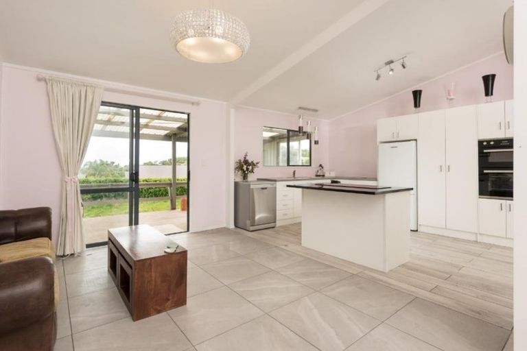 Photo of property in 383 Kaitemako Road, Welcome Bay, Tauranga, 3175