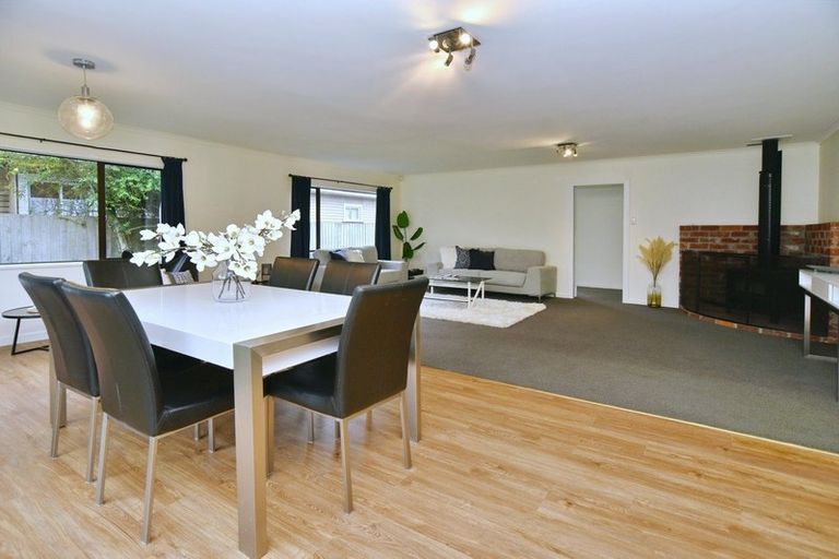 Photo of property in 247 Wainoni Road, Avondale, Christchurch, 8061