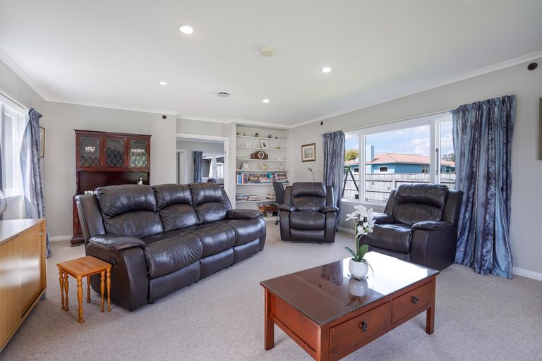 Photo of property in 222 Vogel Street, Roslyn, Palmerston North, 4414