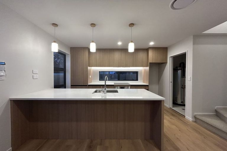 Photo of property in 2/6 Gilberthorpes Road, Islington, Christchurch, 8042