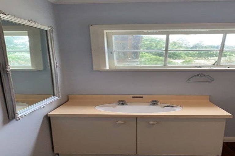 Photo of property in 1471 Masterton Castlepoint Road, Tauweru, Masterton, 5889