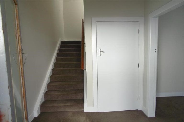 Photo of property in 27 Bulteel Street, New Plymouth, 4310